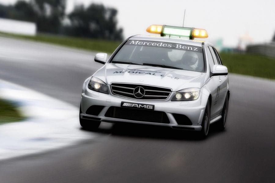  Mercedes-Benz C63 AMG Estate F1 Medical Car 2008 года  (фото 1 из 6)